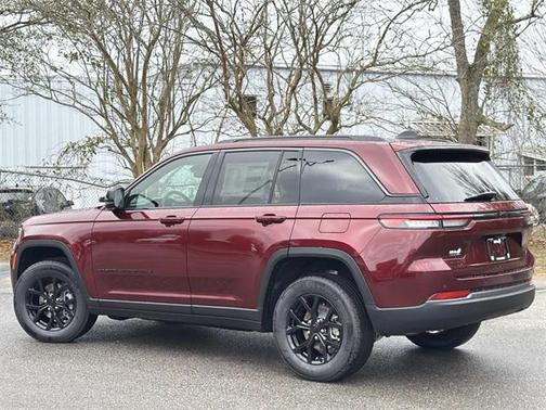 2026 Jeep Grand Cherokee Altitude