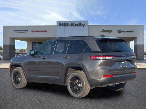 Baltic Gray Metallic Clearcoat 2026 Jeep Grand Cherokee Altitude