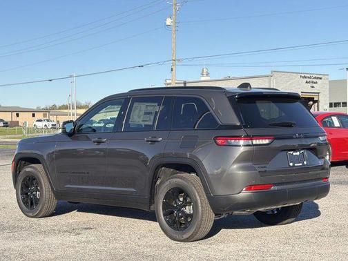 2026 Jeep Grand Cherokee Altitude