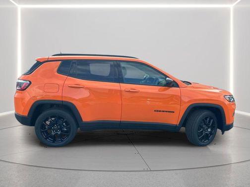 oose 2026 Jeep Compass Latitude