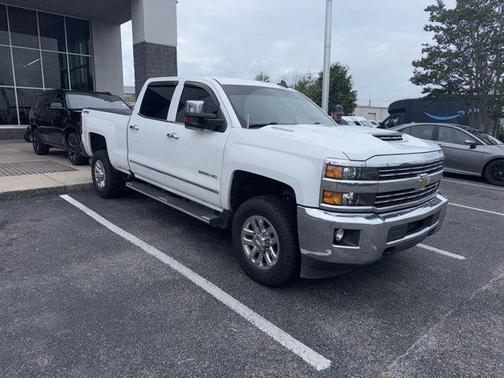 Summit White 2018 Chevrolet Silverado 2500 LTZ