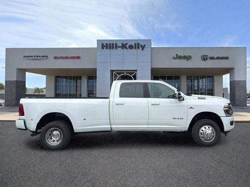 Bright White Clearcoat 2026 RAM 3500 Laramie Crew Cab 4x4 8' Box