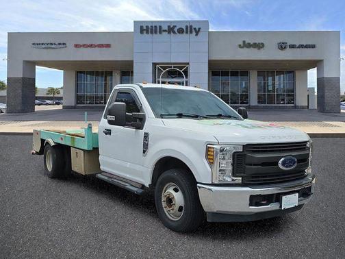 Oxford White 2019 Ford F-350 XL