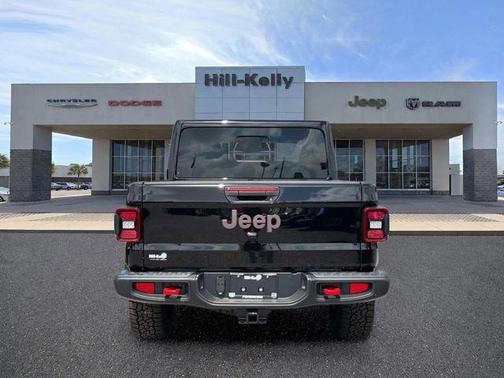 Black Clearcoat 2026 Jeep Gladiator Rubicon