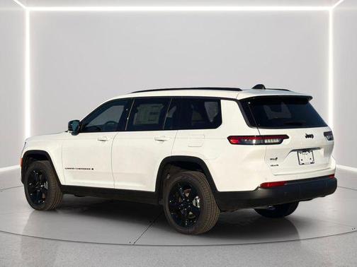 Bright White Clearcoat 2026 Jeep Grand Cherokee L Limited