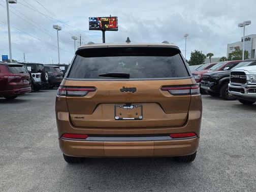 Copper Shino Metallic Clearcoat 2026 Jeep Grand Cherokee L Limited