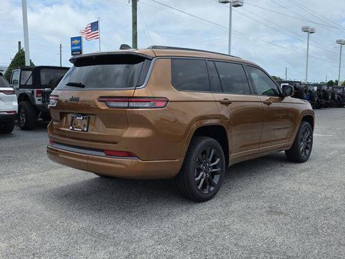 Copper Shino Metallic Clearcoat 2026 Jeep Grand Cherokee L Limited