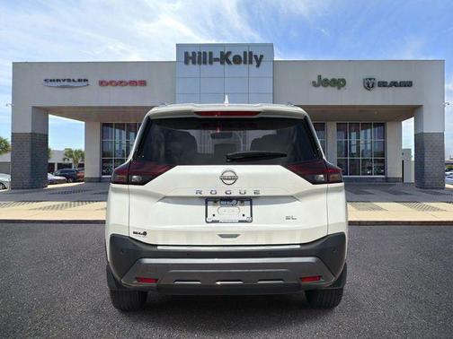 Pearl White Tricoat 2023 Nissan Rogue SL