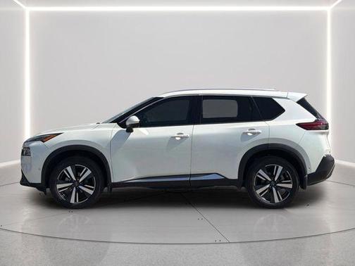 Pearl White Tricoat 2023 Nissan Rogue SL