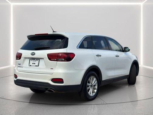 Snow White Pearl 2020 Kia Sorento LX