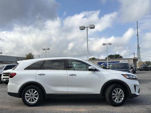 Snow White Pearl 2020 Kia Sorento LX