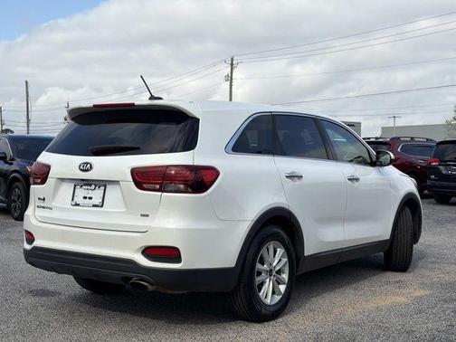 Snow White Pearl 2020 Kia Sorento LX
