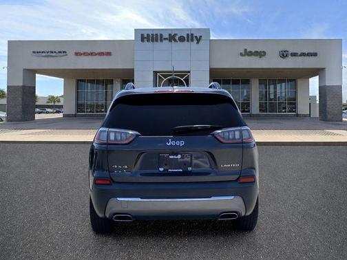 Granite Crystal Metallic Clearcoat 2022 Jeep Cherokee Limited