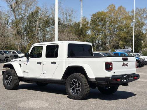 Bright White Clearcoat 2026 Jeep Gladiator Rubicon