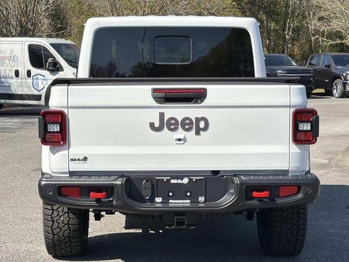 Bright White Clearcoat 2026 Jeep Gladiator Rubicon