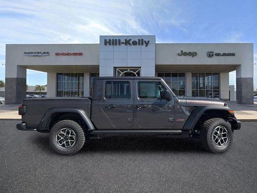 Granite Crystal Metallic Clearcoat 2026 Jeep Gladiator Rubicon