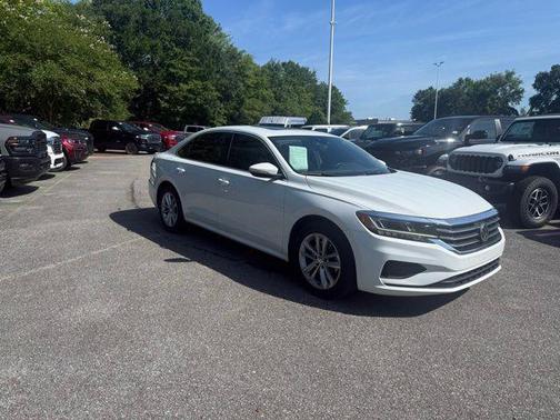 2020 Volkswagen Passat 2.0T SE