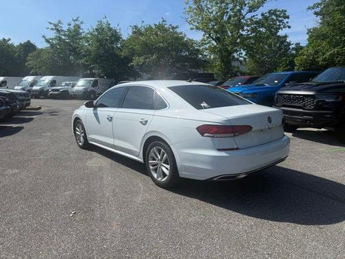 2020 Volkswagen Passat 2.0T SE