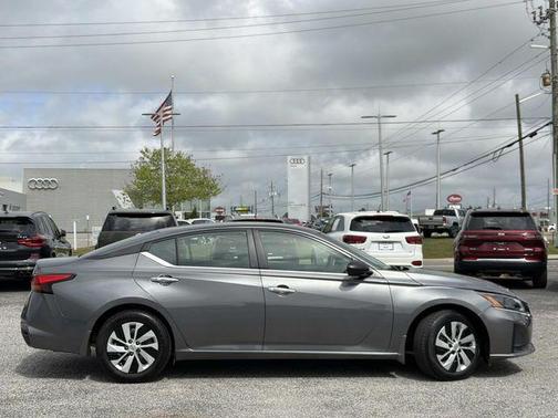 Gun Metallic 2024 Nissan Altima S FWD