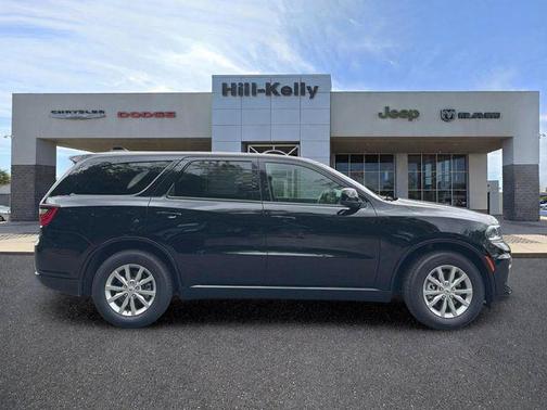 DB Black Crystal Clearcoat 2026 Dodge Durango GT RWD