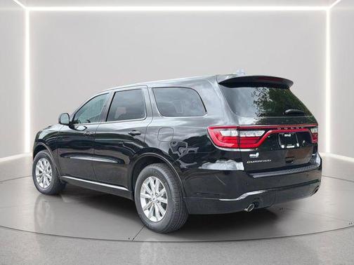 DB Black Crystal Clearcoat 2026 Dodge Durango GT RWD