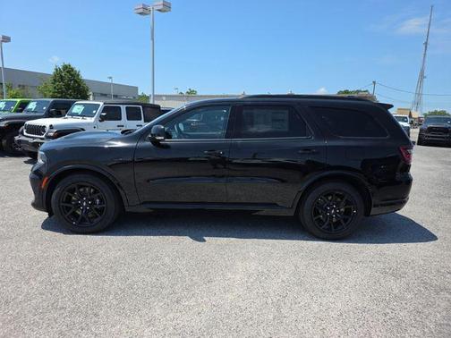 DB Black Clearcoat 2026 Dodge Durango GT Plus
