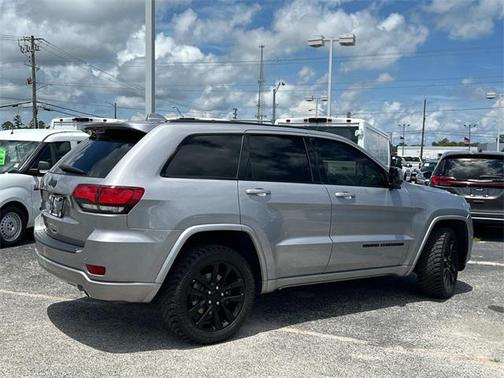2020 Jeep Grand Cherokee Altitude