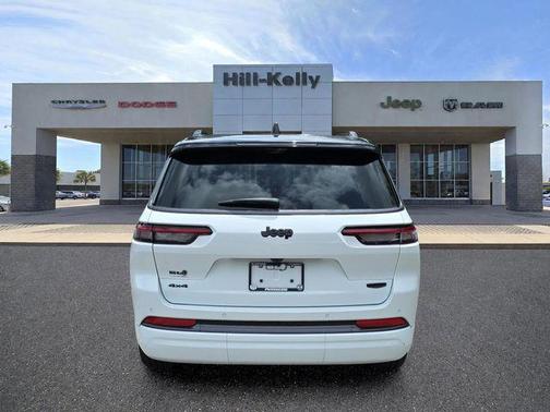 Bright White Clearcoat 2026 Jeep Grand Cherokee L Summit