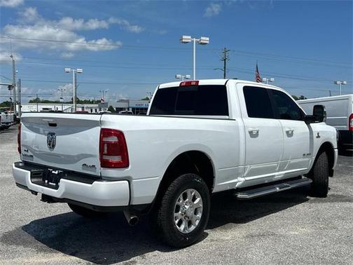 2024 RAM 2500 Laramie Crew Cab 4x4 6'4' Box