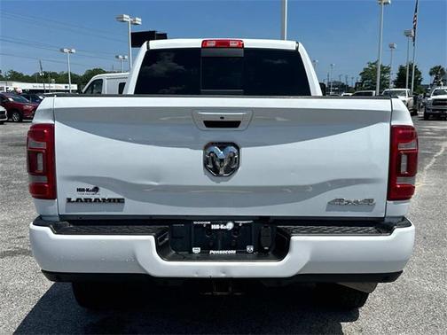 2024 RAM 2500 Laramie Crew Cab 4x4 6'4' Box