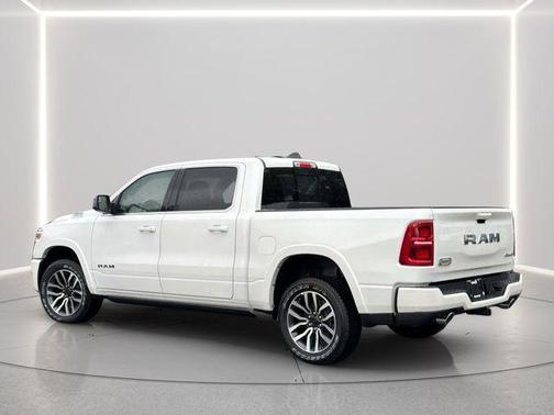 Ivory White Tri-Coat Pearlcoat 2026 RAM 1500 Longhorn