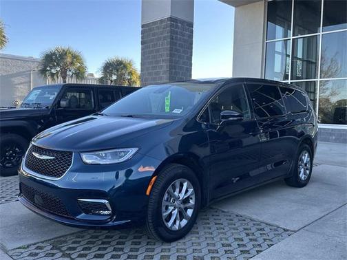 2025 Chrysler Pacifica L