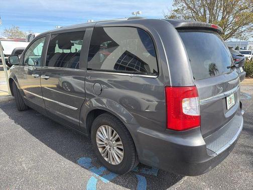 2015 Chrysler Town & Country Limited