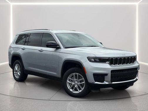 Silver Zynith 2026 Jeep Grand Cherokee L Altitude