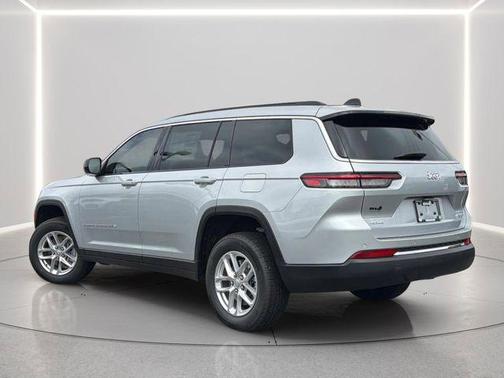 Silver Zynith 2026 Jeep Grand Cherokee L Altitude
