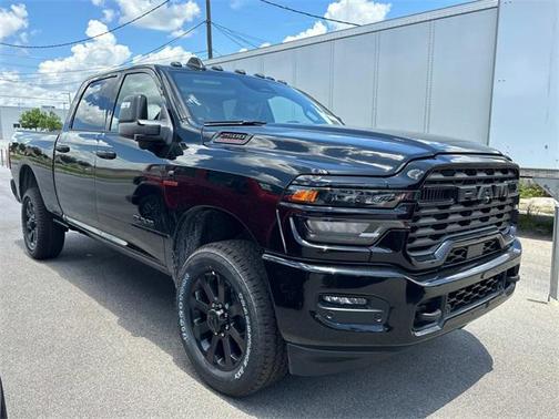 2025 RAM 2500 Big Horn Crew Cab 4x4 6'4' Box