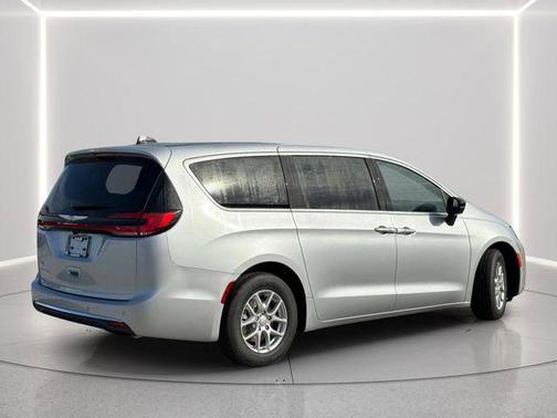 Silver Mist Clearcoat 2026 Chrysler Pacifica L