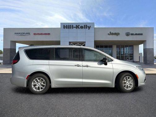 Silver Mist Clearcoat 2026 Chrysler Pacifica L