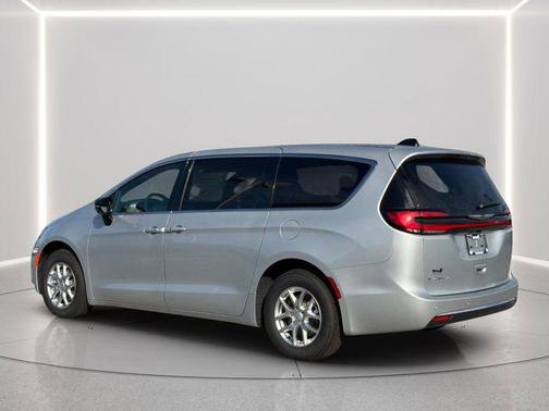Silver Mist Clearcoat 2026 Chrysler Pacifica L