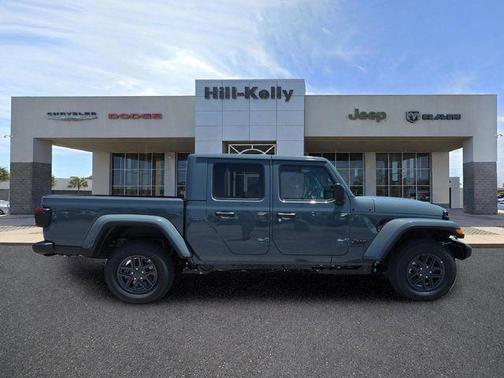 Anvil Clearcoat 2026 Jeep Gladiator Sport S