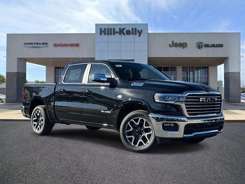 Diamond Black Crystal Pearlcoat 2026 RAM 1500 Laramie