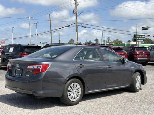 2014 Toyota Camry Hybrid LE