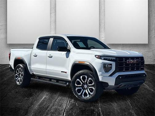 2024 GMC Canyon AT4