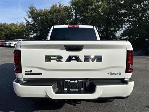 2026 RAM 2500 Big Horn Crew Cab 4x4 6'4' Box