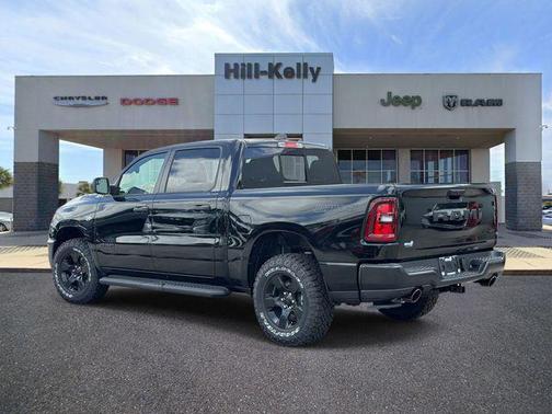 Diamond Black Crystal Pearlcoat 2026 RAM 1500 Warlock Crew Cab 4x4 5'7' Box