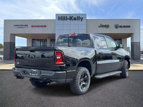 Diamond Black Crystal Pearlcoat 2026 RAM 1500 Warlock Crew Cab 4x4 5'7' Box