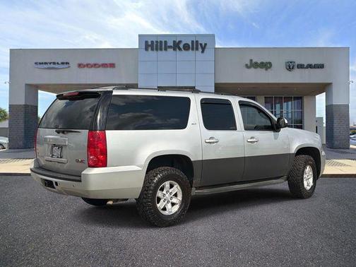 Pure Silver Metallic 2011 GMC Yukon XL 1500 SLT