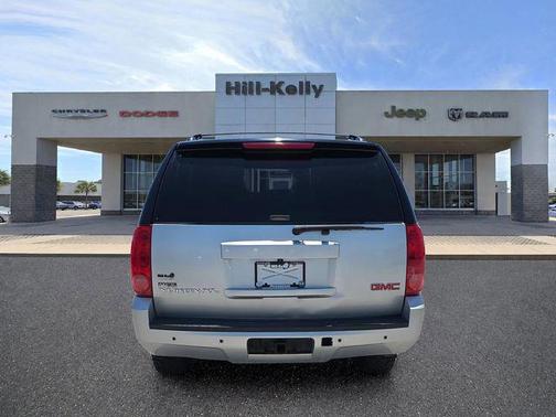 Pure Silver Metallic 2011 GMC Yukon XL 1500 SLT