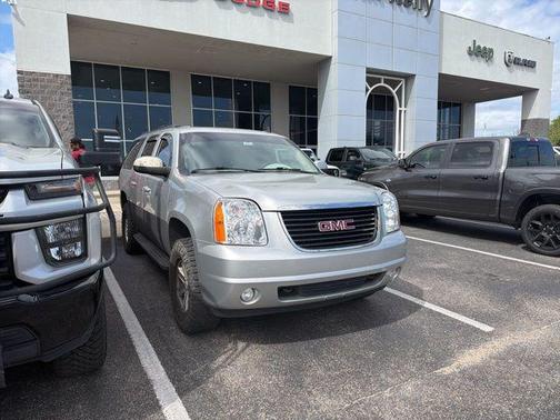 2011 GMC Yukon XL 1500 SLT