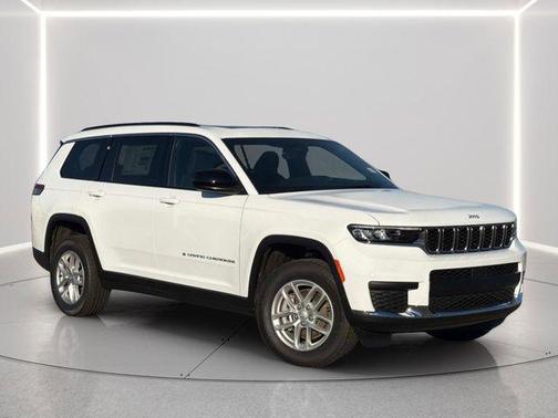 Bright White Clearcoat 2026 Jeep Grand Cherokee L Altitude